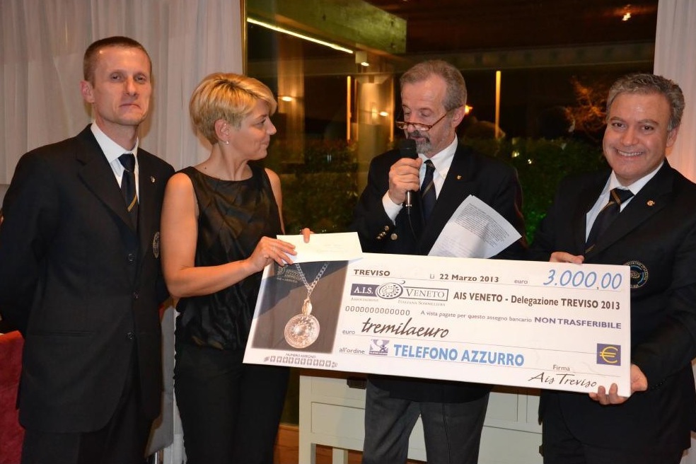 Ais Veneto per Telefono Azzurro: solidarit grazie al vino