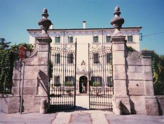 Azienda Agricola Villa Canestrari 