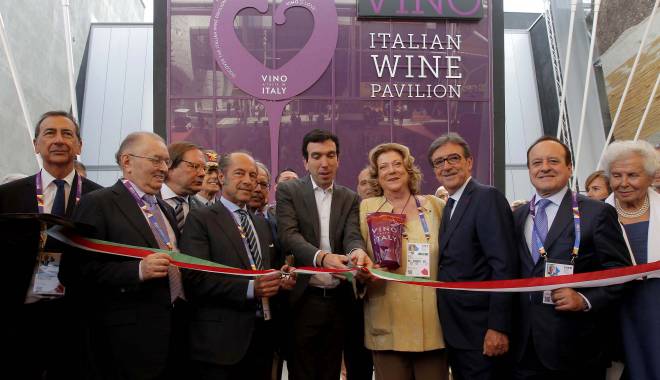 VINO, A TASTE OF ITALY: inaugurato l'unico padiglione del vino di Expo