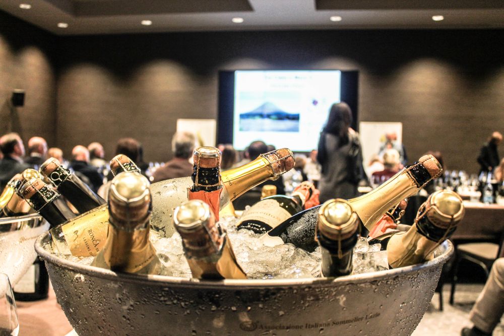 Con l'ingresso delle aziende Dal Maso, Cantine Riondo, Azienda Tirapelle Nicola e Menmade Group nella compagine del Consorzio di Tutela del Lessini Durello gli associati sono diventati 22
