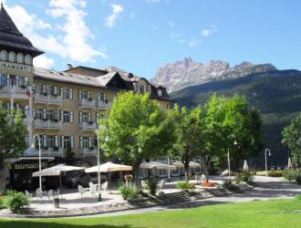 esterno Miramonti Majestic Grand Hotel di Cortina d’Ampezzo 