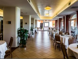 Sala colazione e ristorante Villa Susanna hotel a Colonella