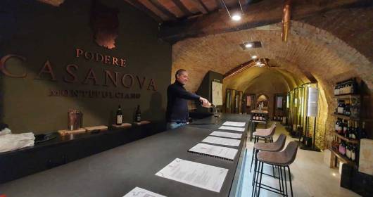 Apre nel cuore di Montepulciano  il Podere Casanova Wine Art Shop