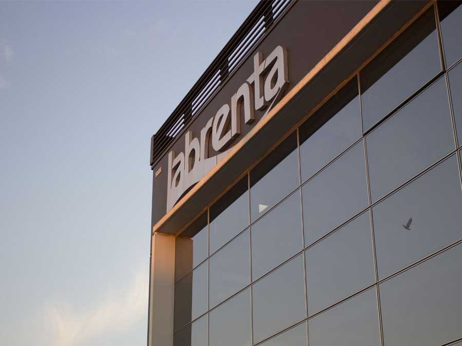 Labrenta centra il raddoppio con l'estero in forte crescita