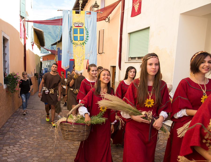 Trentino, enogastronomia. Settembre, ad Avio è tempo di Uva e dintorni