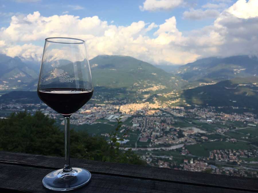 Forum Giovani e Agricoltura  Sabato 17 settembre nell'ambito della kermesse La Vigna Eccellente...ed è subito Isera