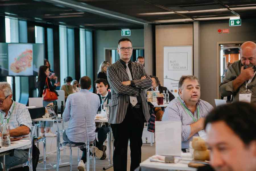 BUYFOOD: KLAUS DAVI, 'TOSCANA TERRA DI LOVE BRANDS BATTE TUTTI'