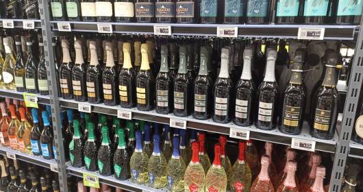 Il consumo del vino crolla nel mondo, anche in Italia