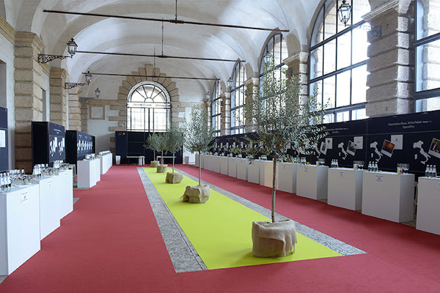 CINQUE CANTINE UMBRE A OPERAWINE 