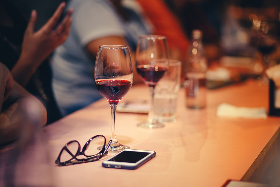 A SETTEMBRE TORNA #VINODENTRO, IL CORSO DI VINO CHE PARLA A UNA NUOVA GENERAZIONE DI WINE LOVER